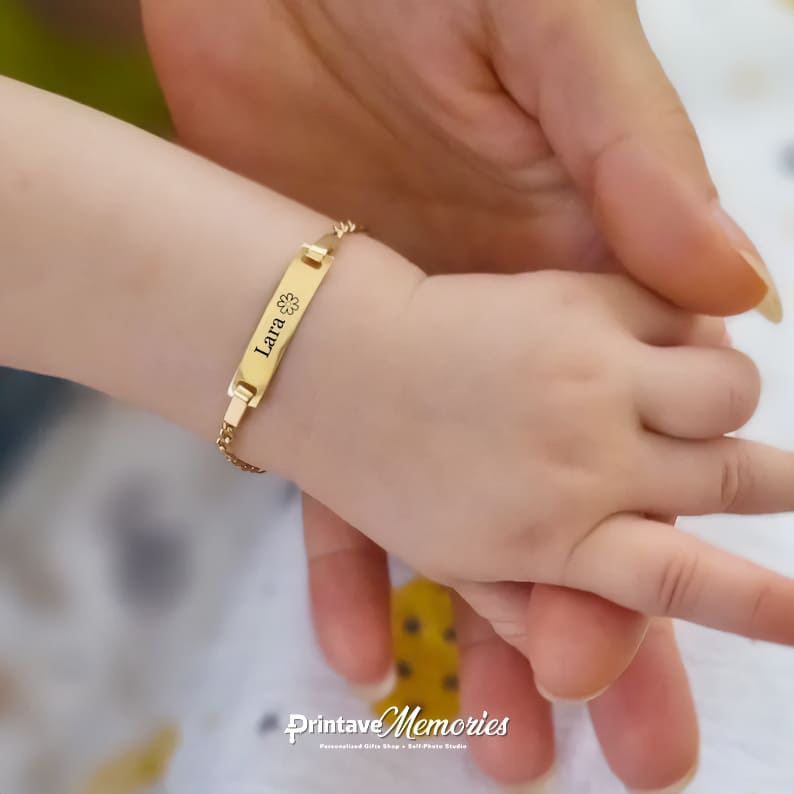 Printave™ Personalized Tiny Bar Bracelet1